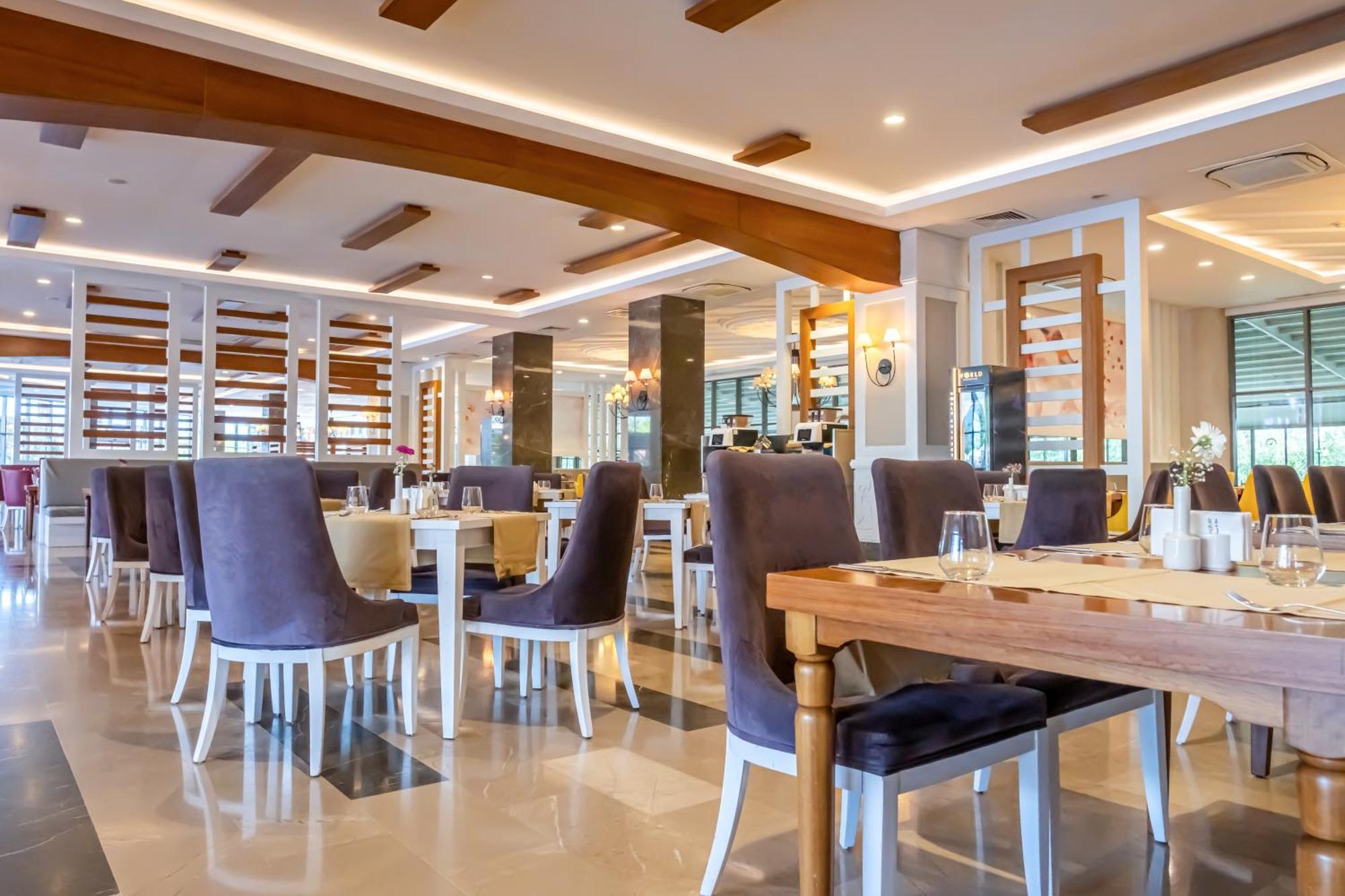 Port Nature Luxury Resort Belek Exterior photo